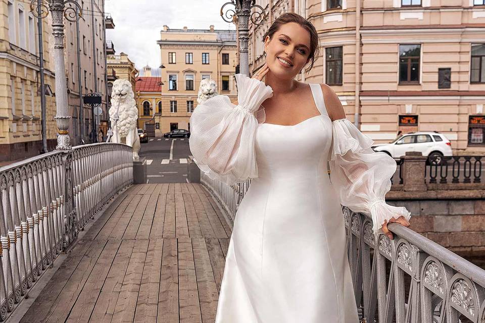 Plus size wedding dress