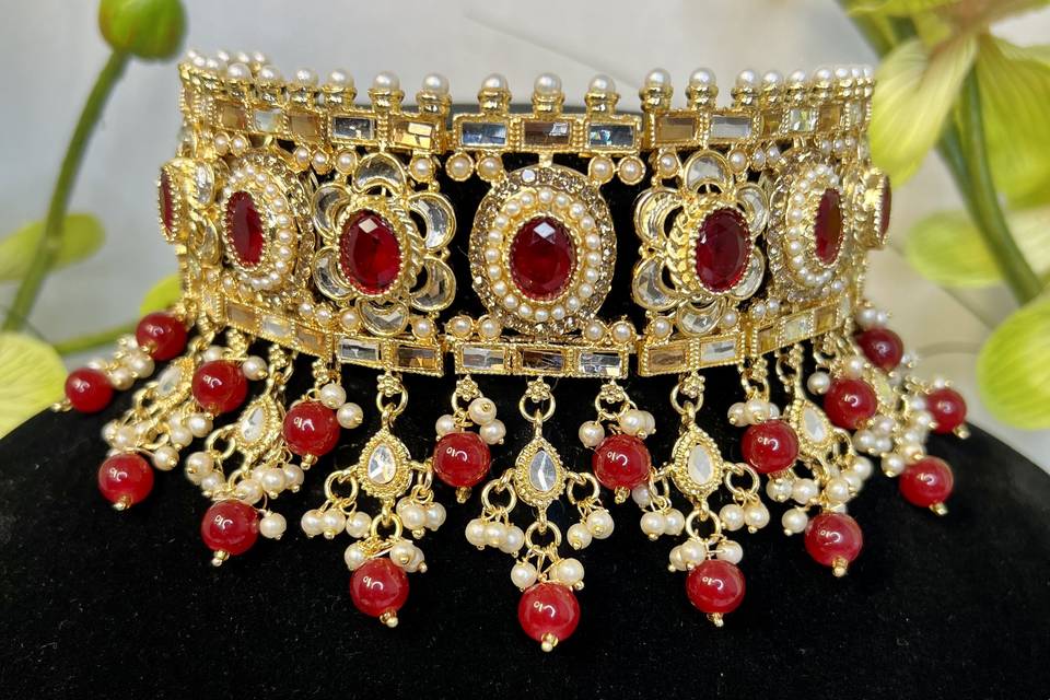 4pc Red and Gold Set