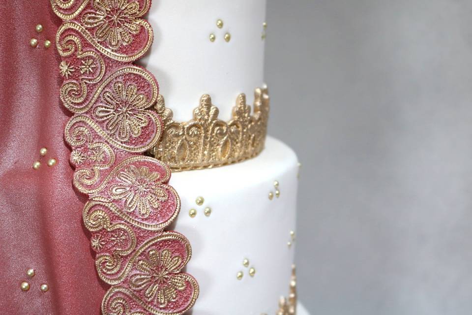 Saree draped wedding cake.