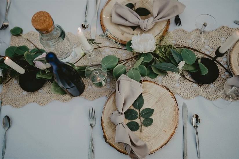 Vintage & rustic table decor