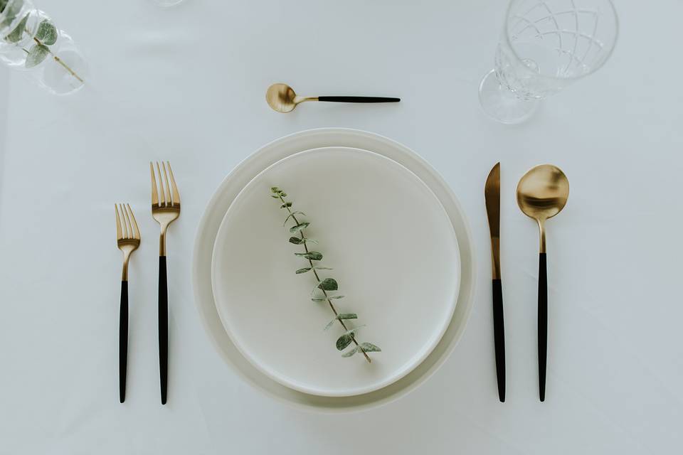 Minimal with greenery detail