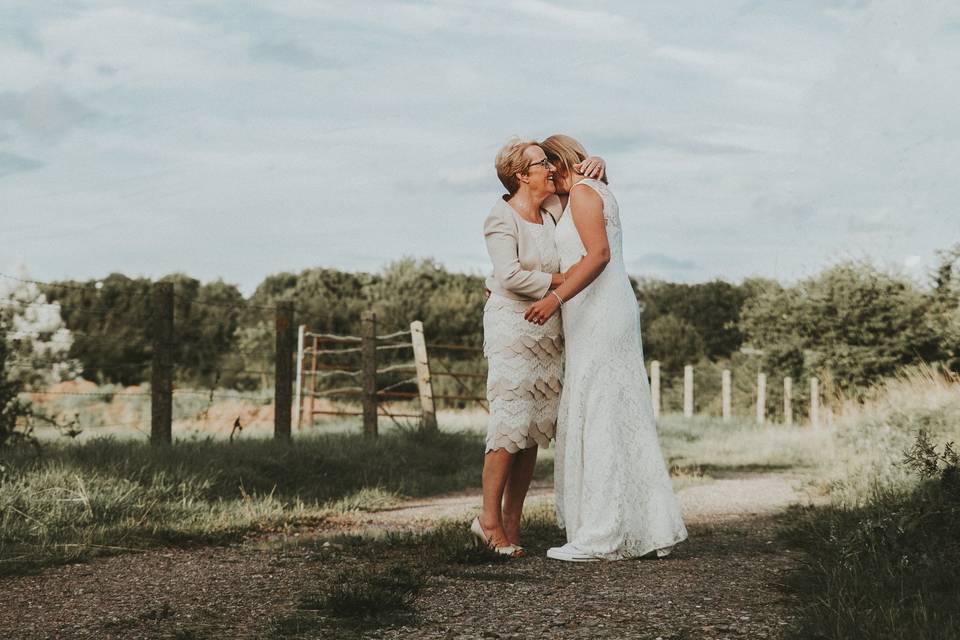 Intimate wedding portraits