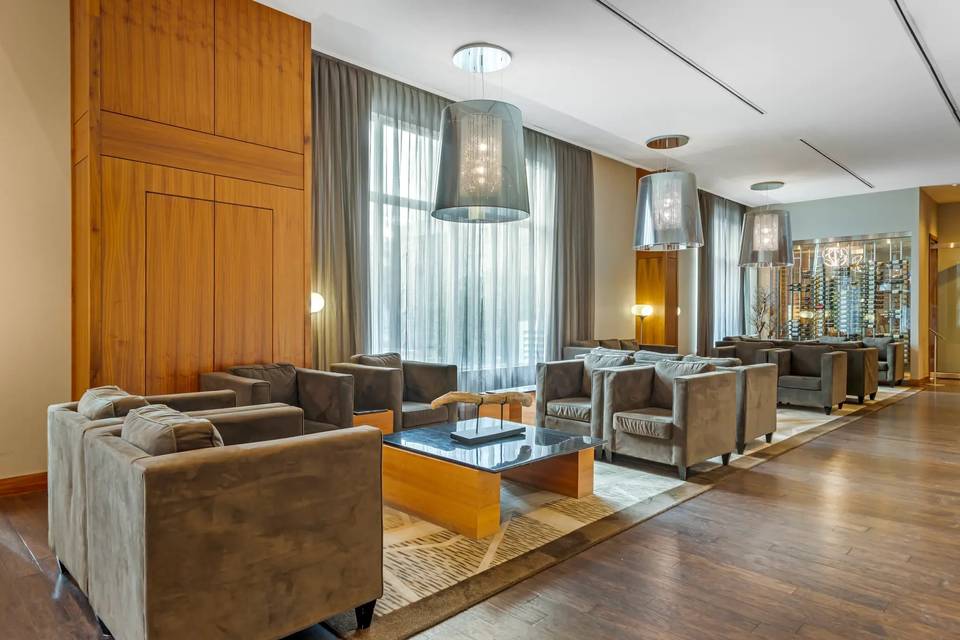 Radisson Hotel & Conference Center Calgary Airport