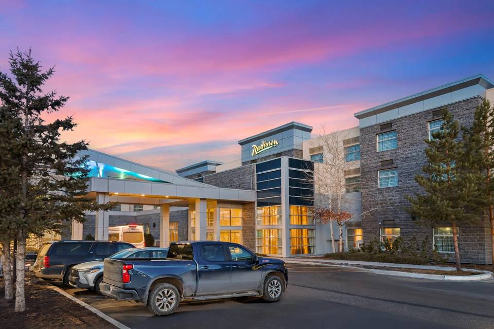 Radisson Hotel & Conference Center Calgary Airport