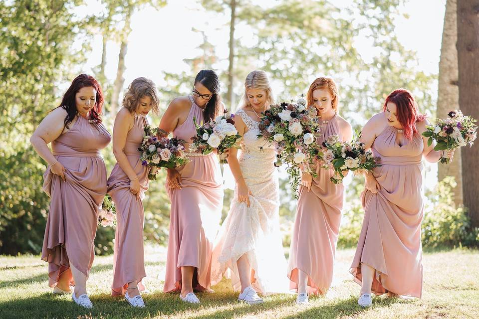 Bridal party bouquets