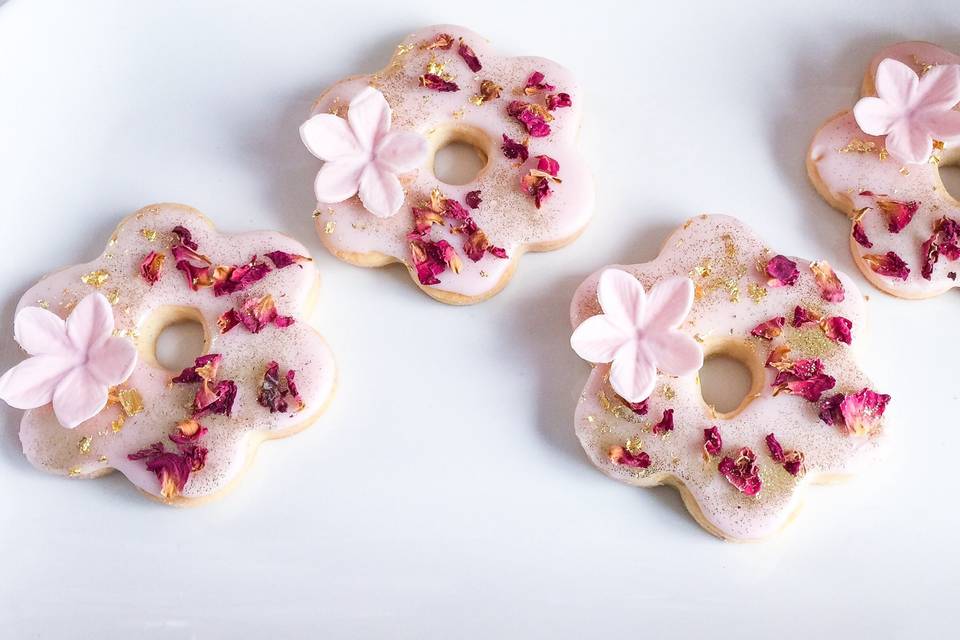Edible Rose Cookies