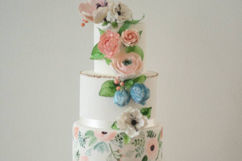 Box base cake with floral wrea