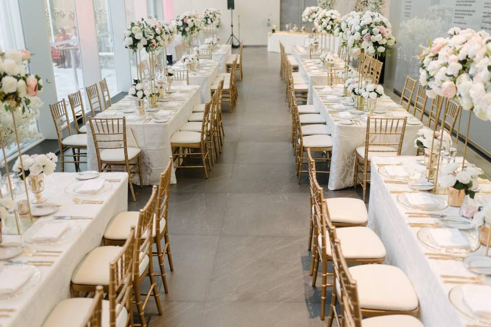 Chic wed decor inc