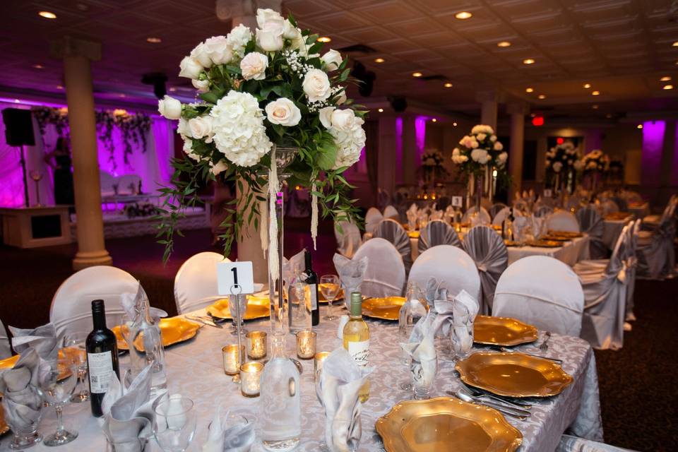 Chic wed decor inc