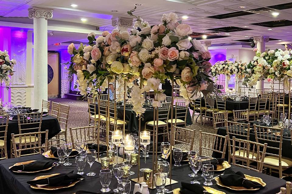 Chic wed decor