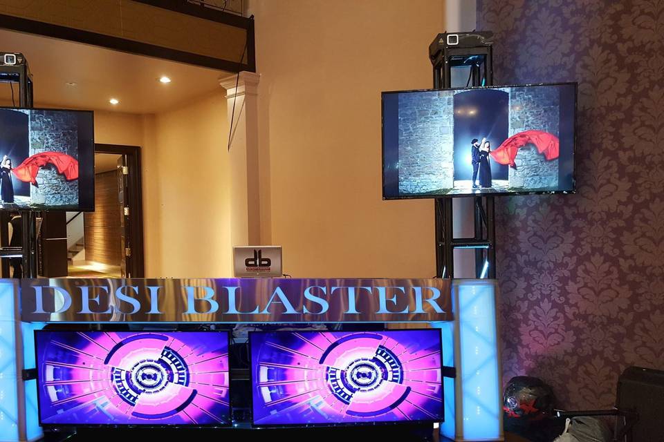 Booth with led tv