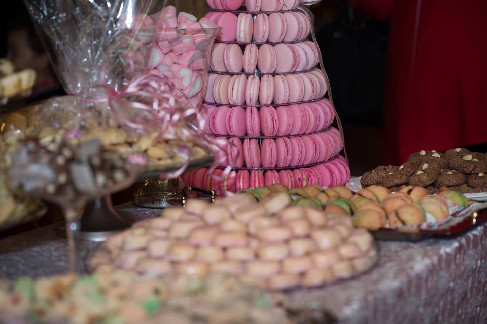 Sweets by the sultan's tent