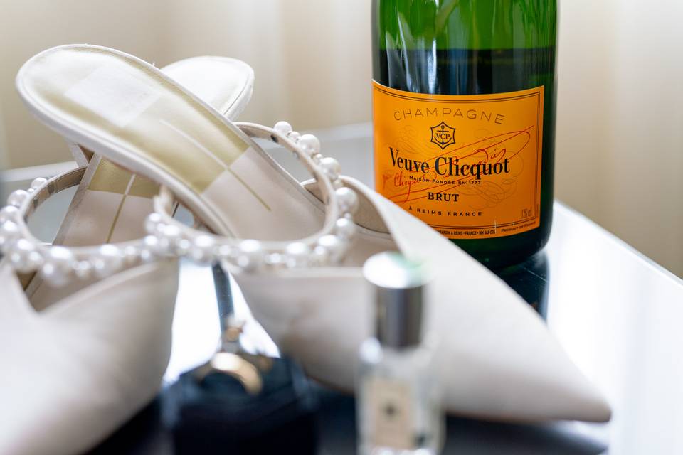 Champagne and Macarons Events