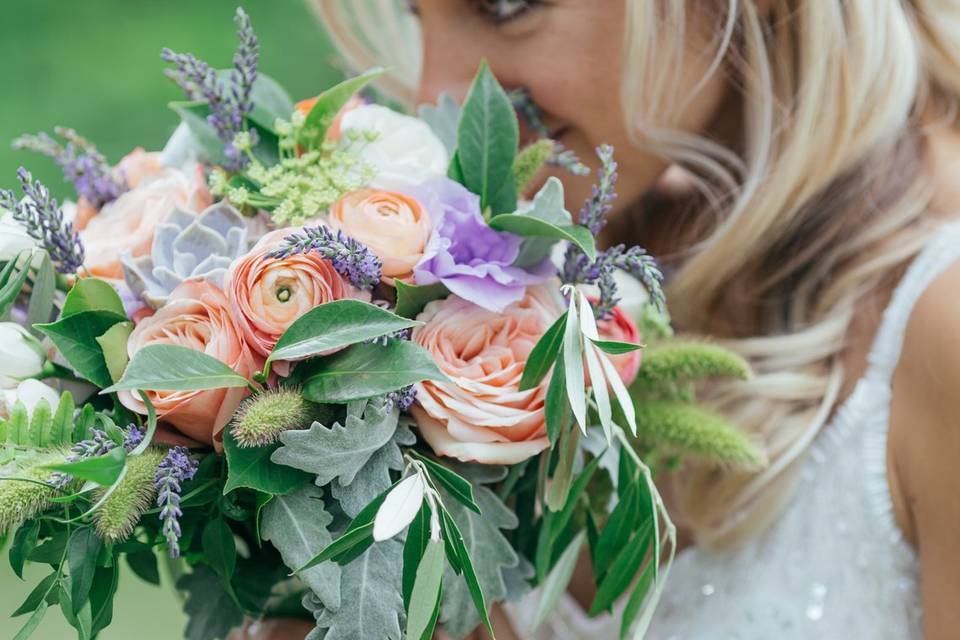 Lavender and peach bouquet