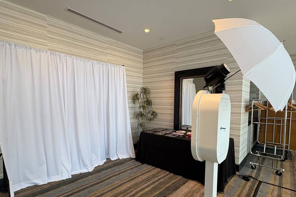 Glam booth