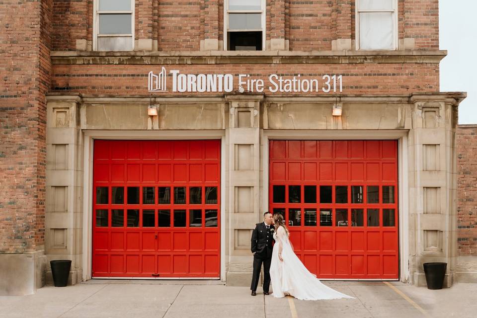Toronto wedding at firehall