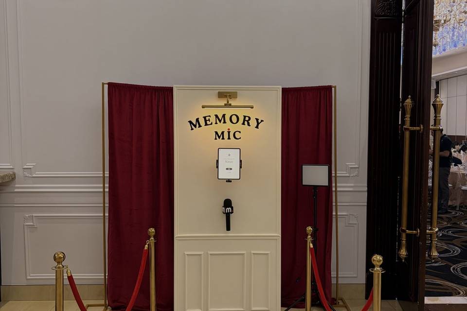 Memory Mic Booth