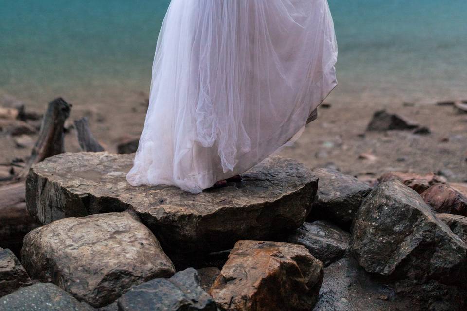 Moraine Lake bride rain