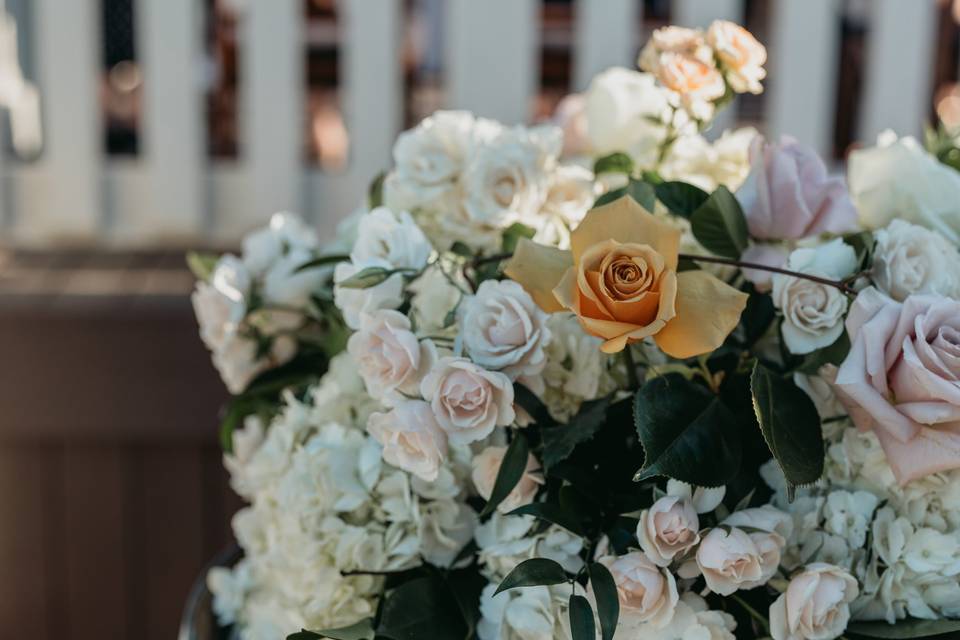 Floral decor niagara wedding