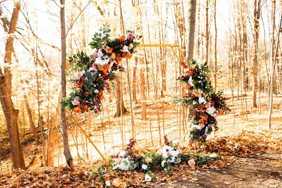 Fall wedding hexagonal arbour