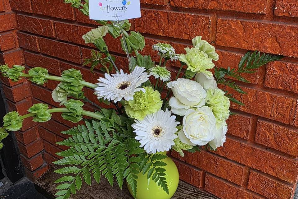CR Flowers & Gifts