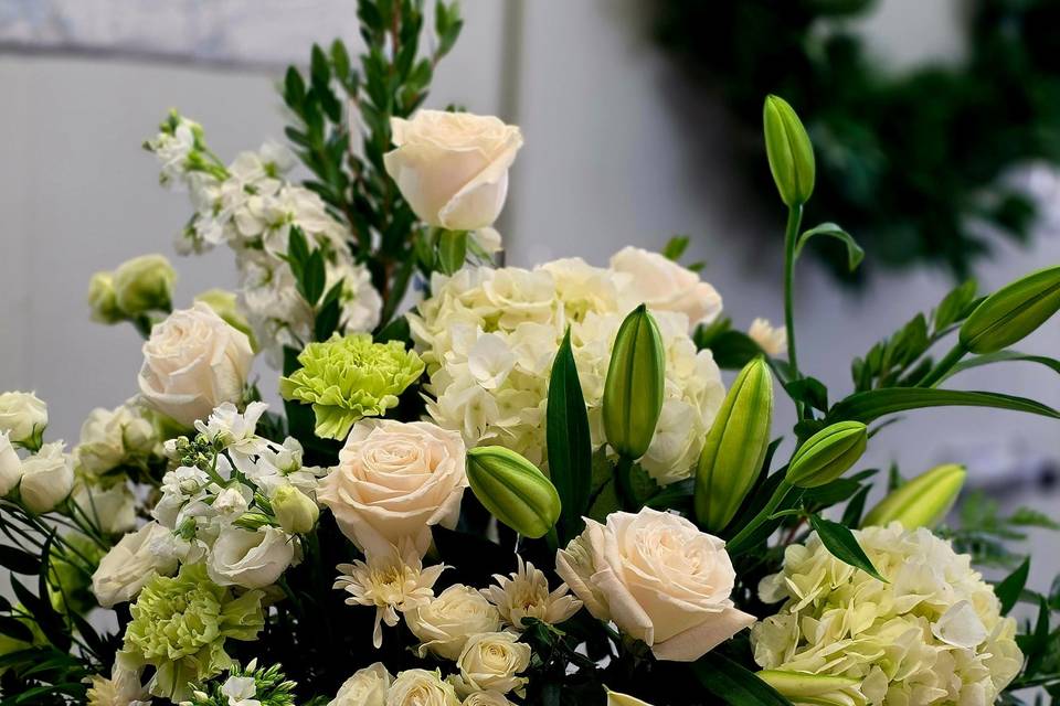 CR Flowers & Gifts