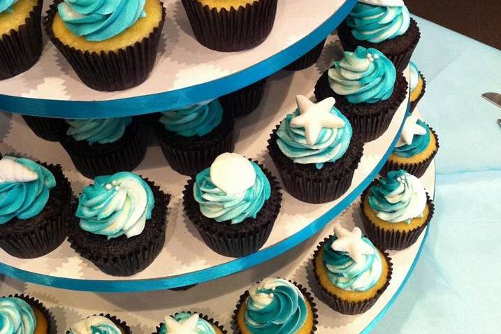 Blue Jays Cupcakes – Sugar Street Boutique
