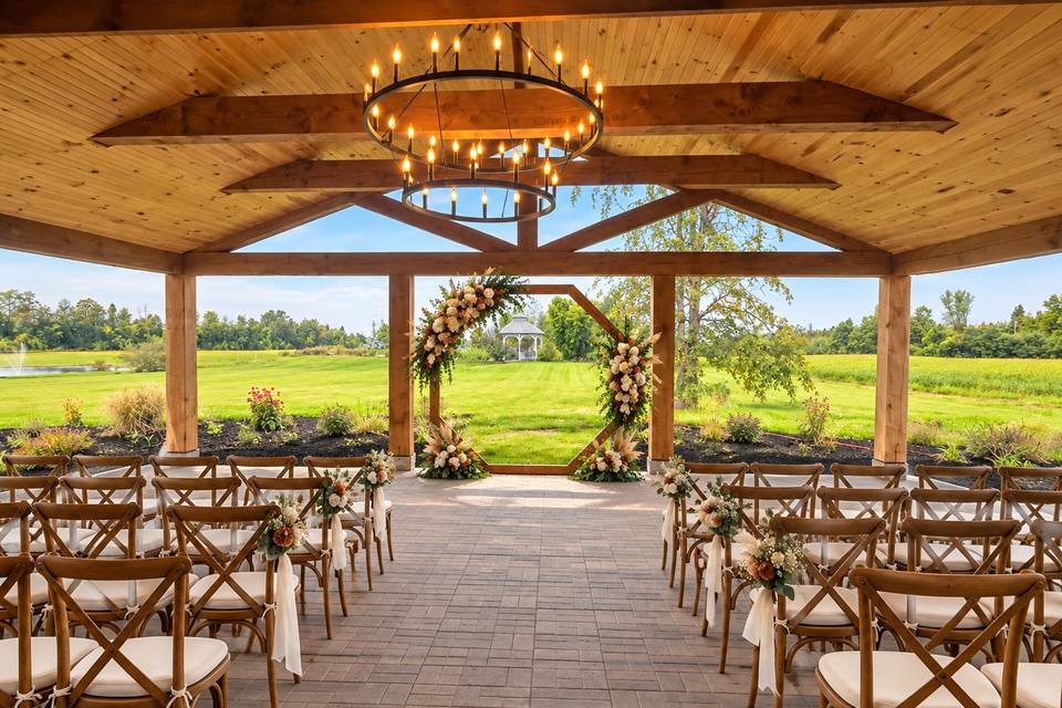 INDOOR CEREMONY