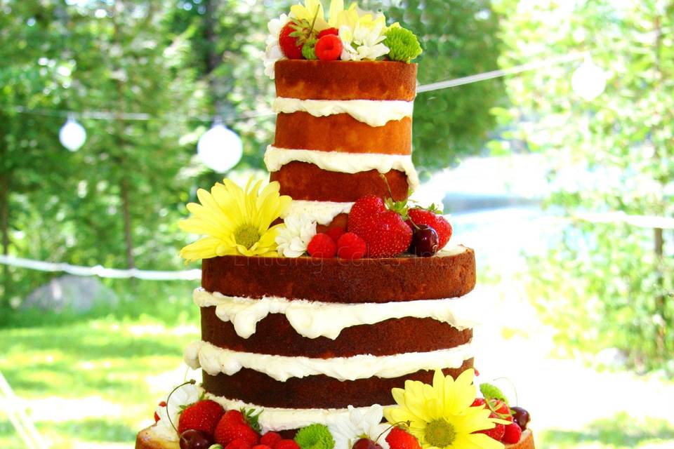 Bare wedding cake