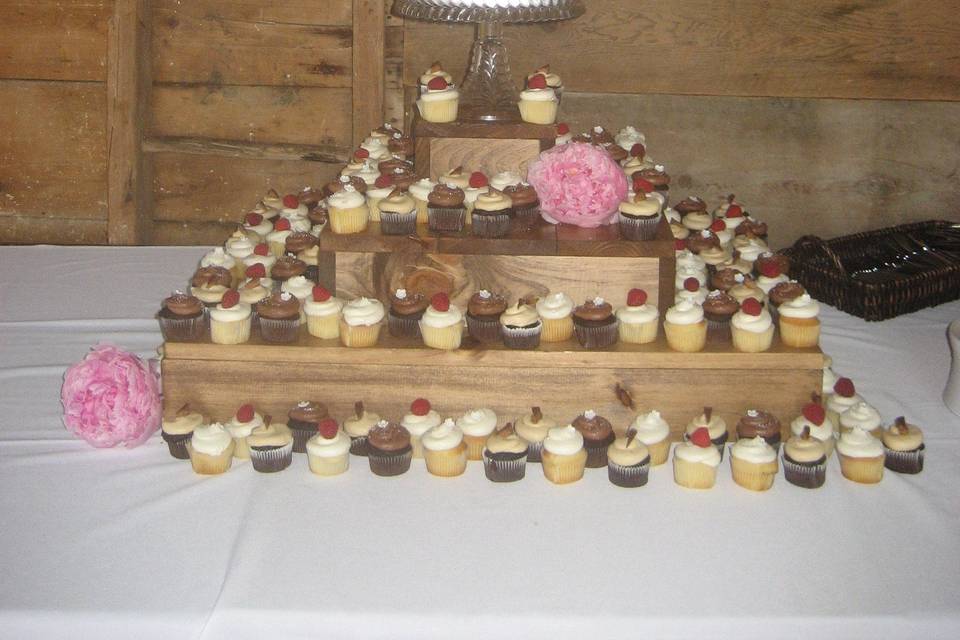 PB Chocolate Chip Wedding Cake.jpg