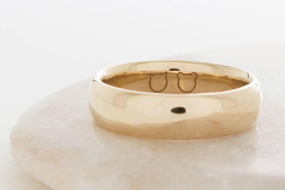 Engraved Gold Wedding Band