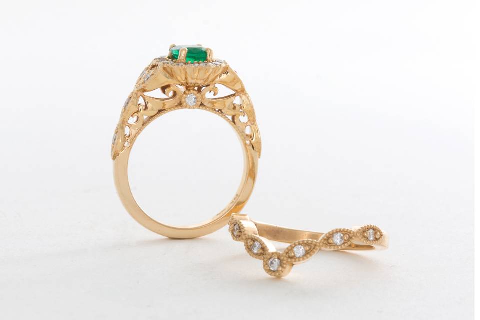 Emerald Halo Vintage Ring