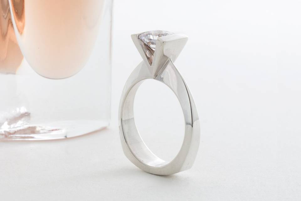 Sculptural Diamond Ring