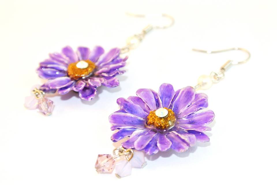 Sarah Blue real daisy earrings - AALE004 - daisy & crystal beads earrings 13.jpg