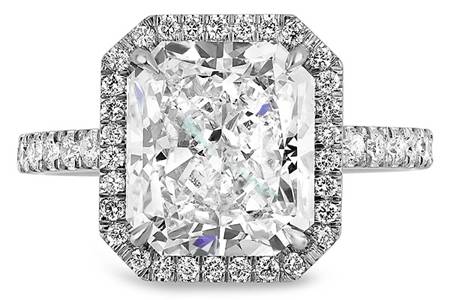 Pear Cut Diamond Halo