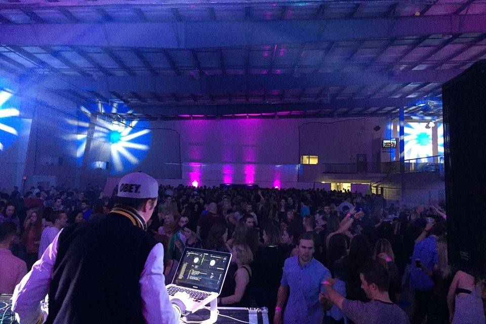 In The Mix DJ + Bar Services