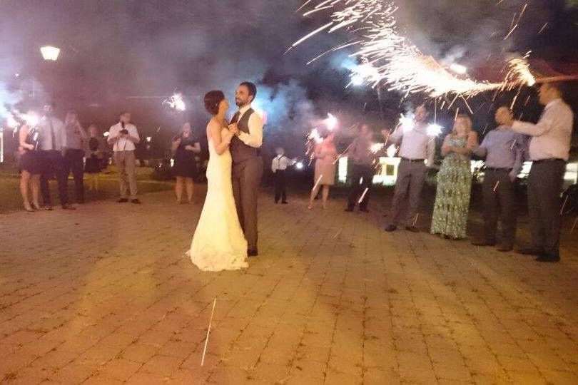 Outdoor First Dance