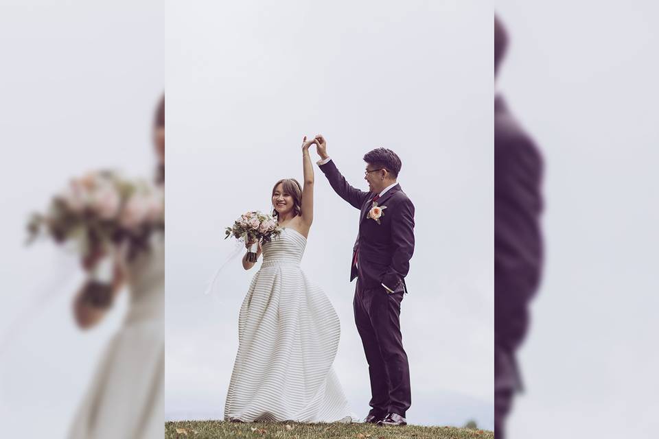 Post Wedding photos at a park