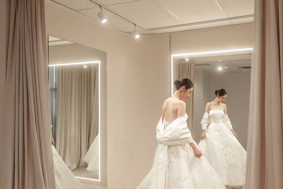 Luxury wedding dress toronto