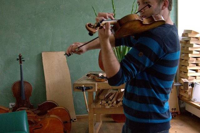 Violin Shop