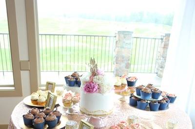 Rose gold cake table