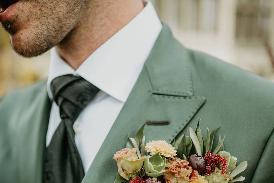 Groom's Pocket Square