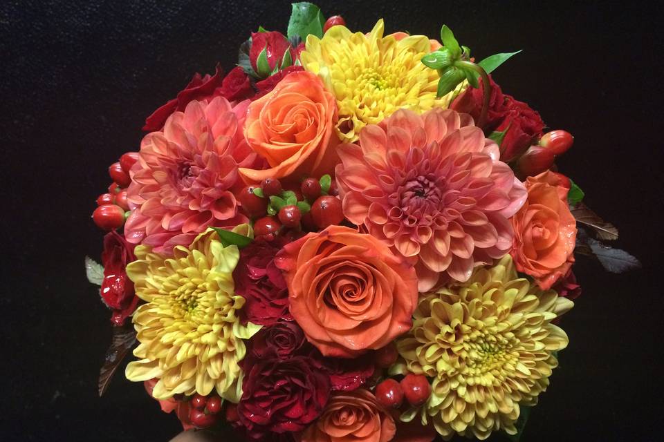 Fall bridal bouquet