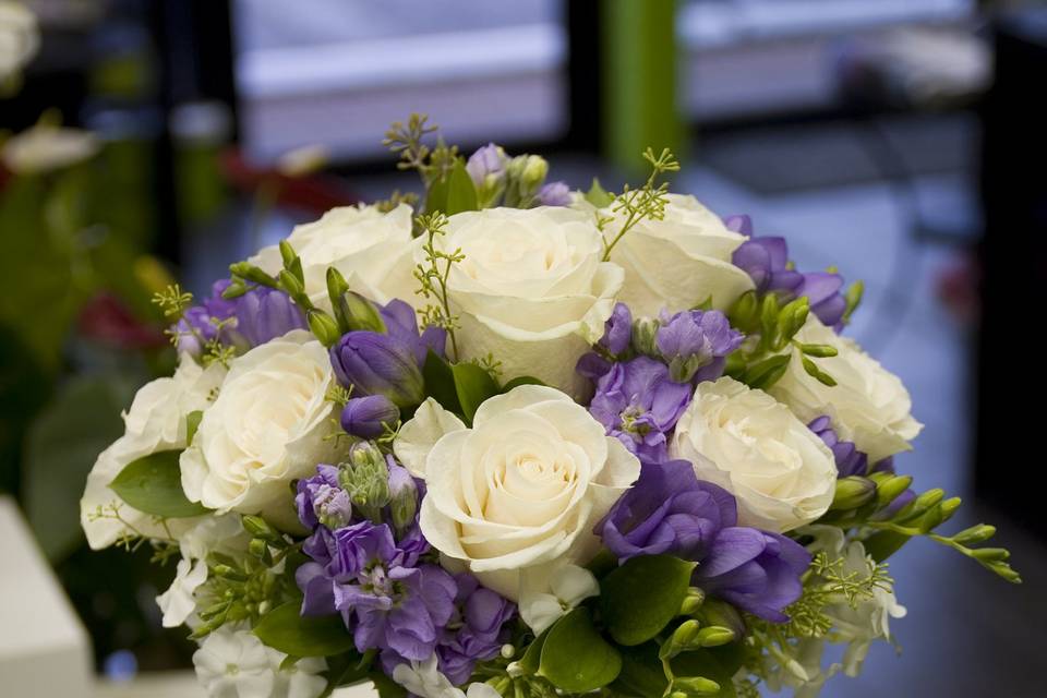 White & lavender bouquet