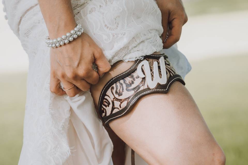 Now that's a garter!