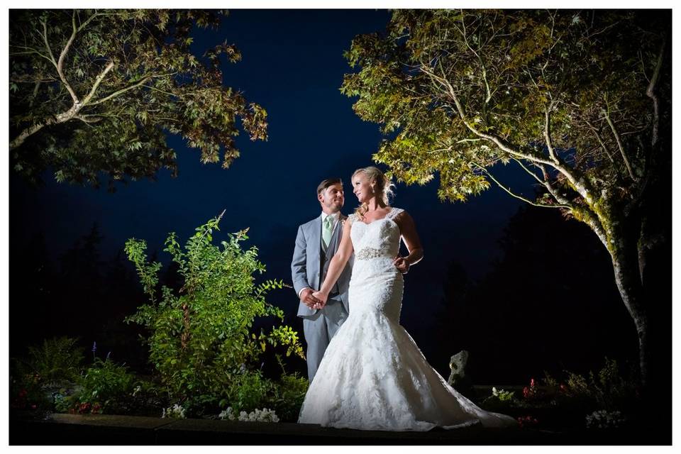 NIGHT BRIDE GROOM PORTRAIT