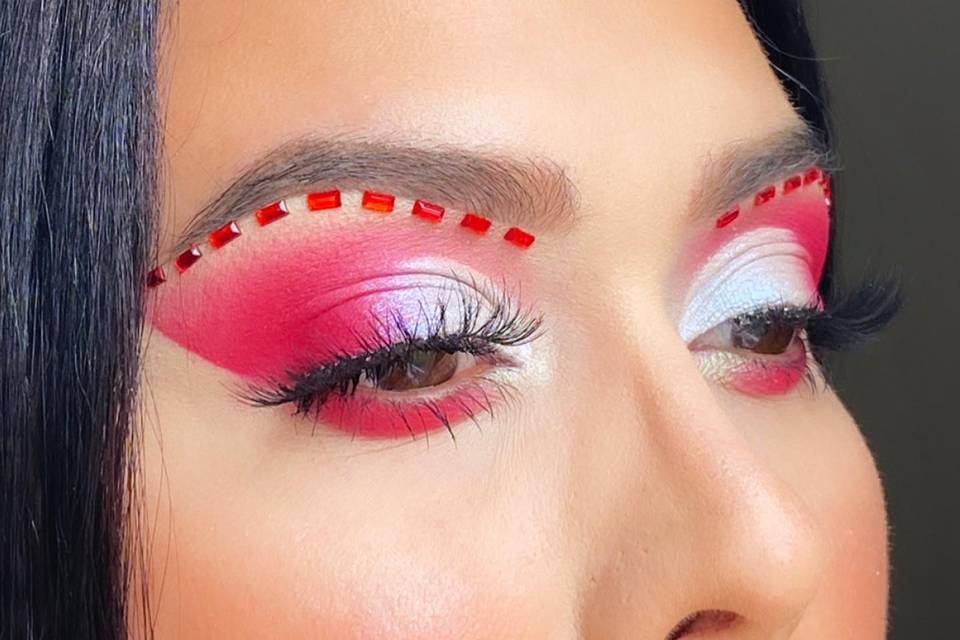 Photoshoot makeup by Gabriela