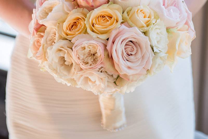 Garden rose bouquet