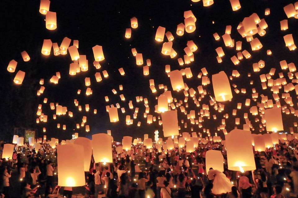Flying lanterns