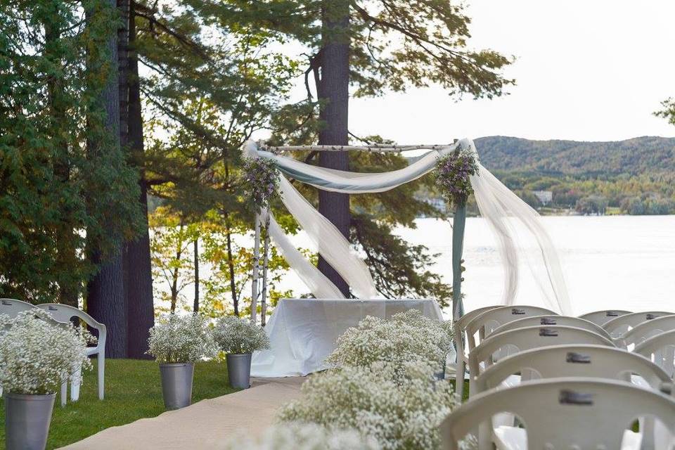 Rustic Outdoor Wedding Arch